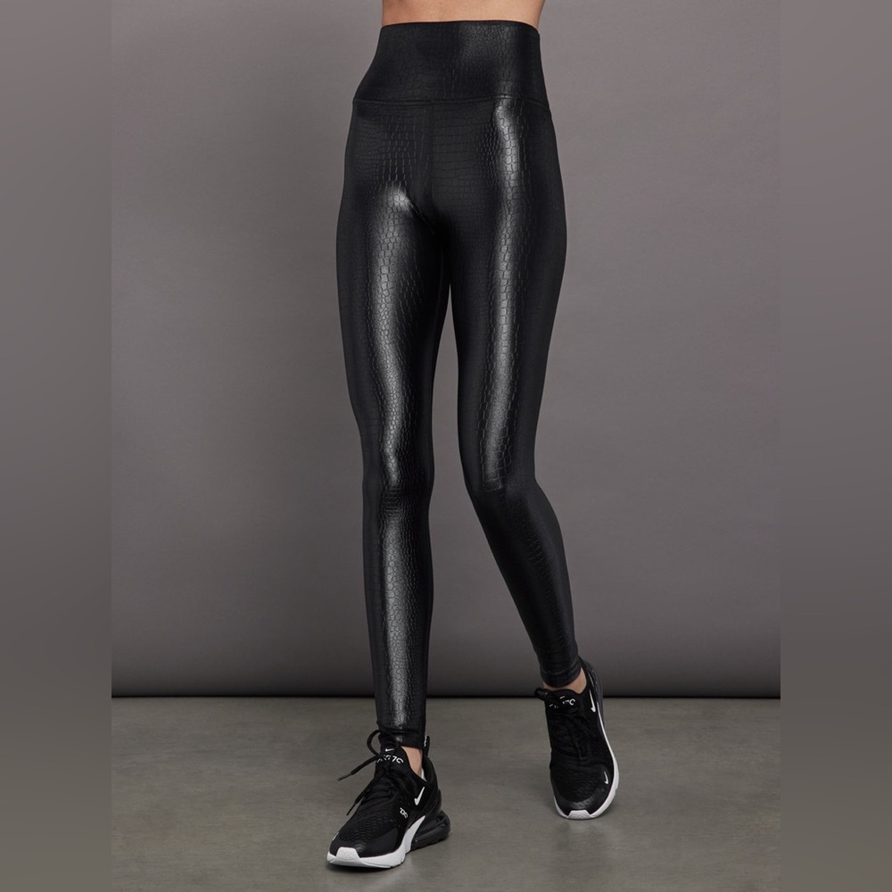 Carbon38 High Rise 7/8 Legging in Croc Shine